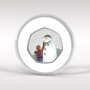 Der Schneemann 2021 Farbiger Aufkleber BU 50p Münze