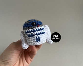 Mini R2D2 | CROCHET PATTERN | Crochet Star Wars I Amigurumi | Stroller Chain | Pram Garland | Nursery Mobile | Toy