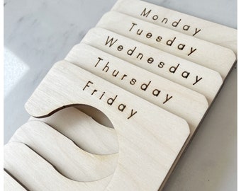 Wardrobe organiser / wardrobe organizer / wardrobe dividers / custom wardrobe dividers / Monday to Friday organisation / days of the week