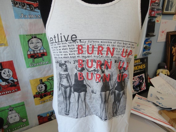 Vintage 80's Sun Bathing Tourist Bikini Burn Up D… - image 1