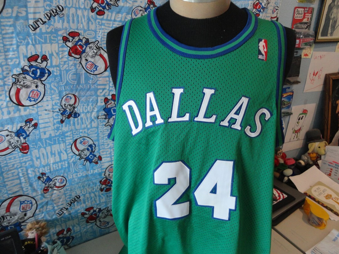 mavs gold and white jersey