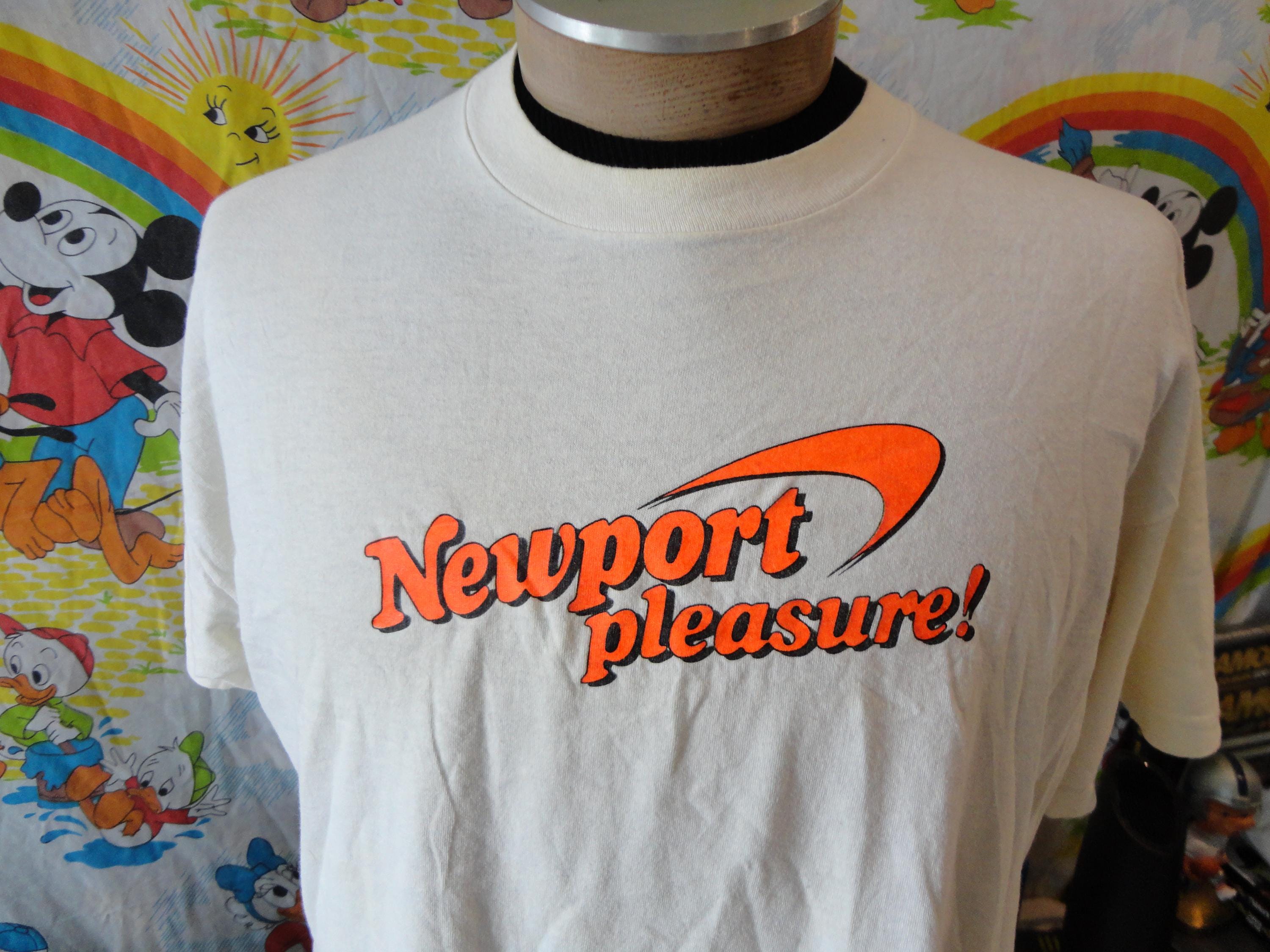 Vintage 90's Newport Pleasure Menthol Cigarettes White T Shirt
