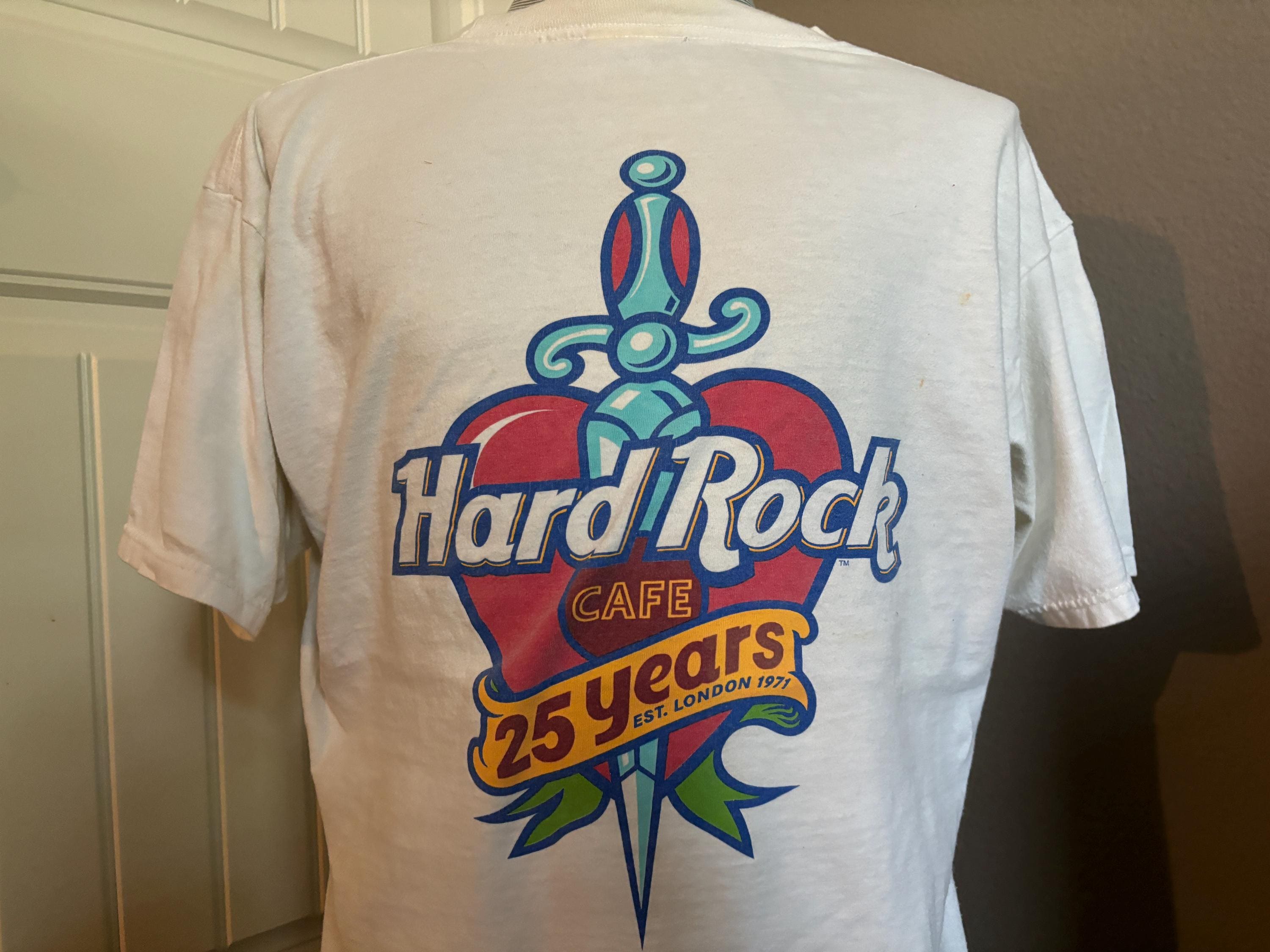 トップス 90s HARD ROCK CAFE Flame Sleeve L/S Tee Vintage 90s HARD ROCK CAFE Surfers Paradise Long Sleeve T