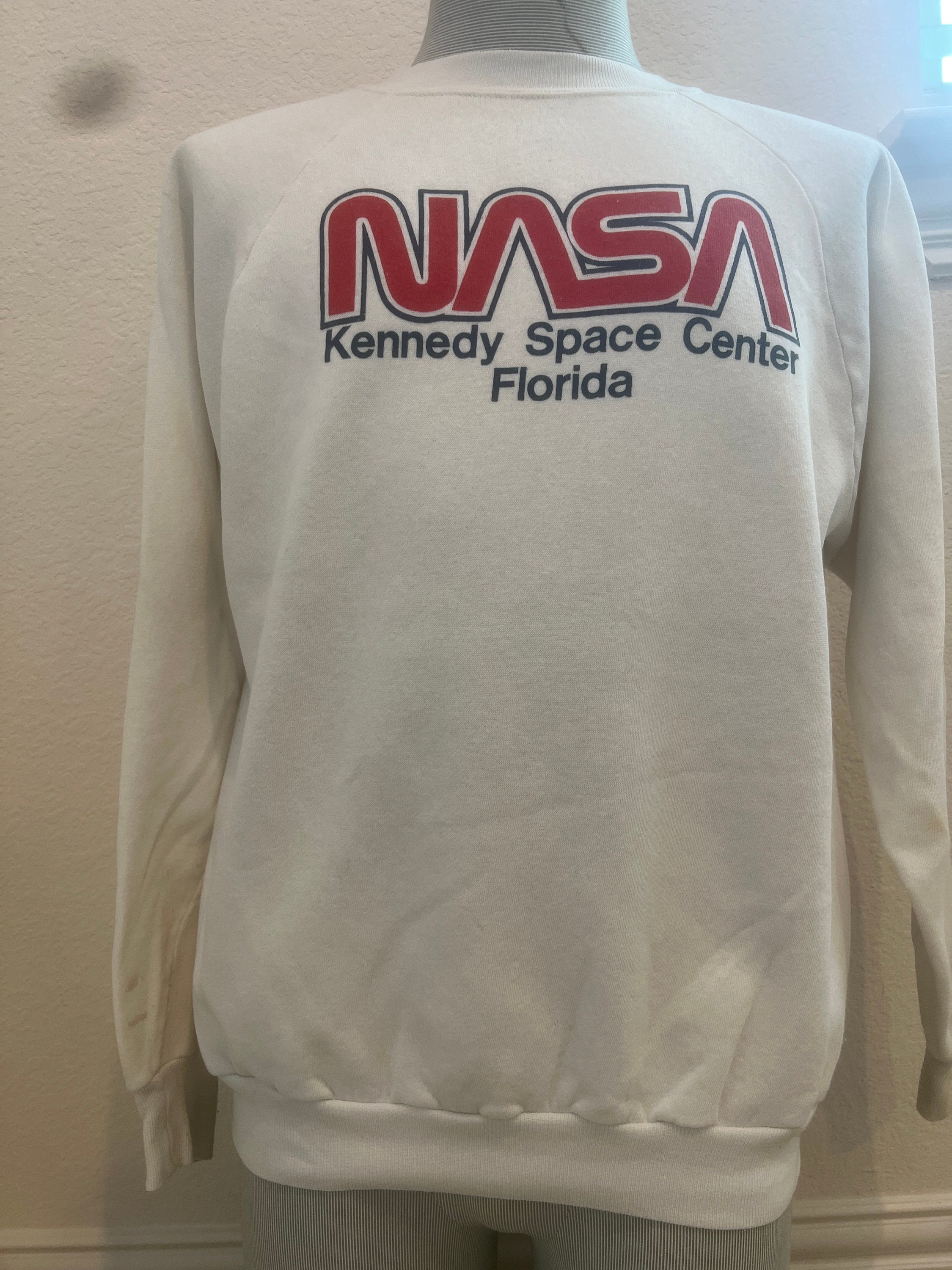 Vintage 80's NASA Kennedy Space Center, Florida White Crewneck ...