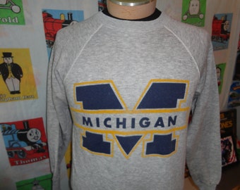 Vintage 80's Michigan Wolverines University Gray Soft thin boyfriend Crewneck Sweatshirt Size M