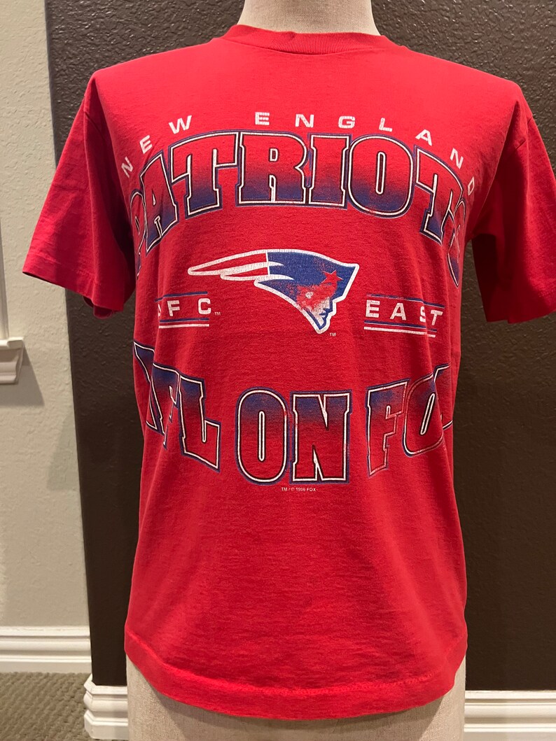 Vintage 90's New England Patriots Red T Shirt Size M image 2