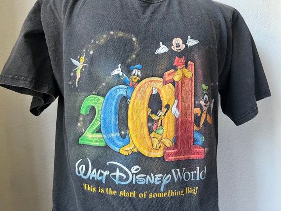 Vintage 2001 Walt Disney World Black T-Shirt Size… - image 1