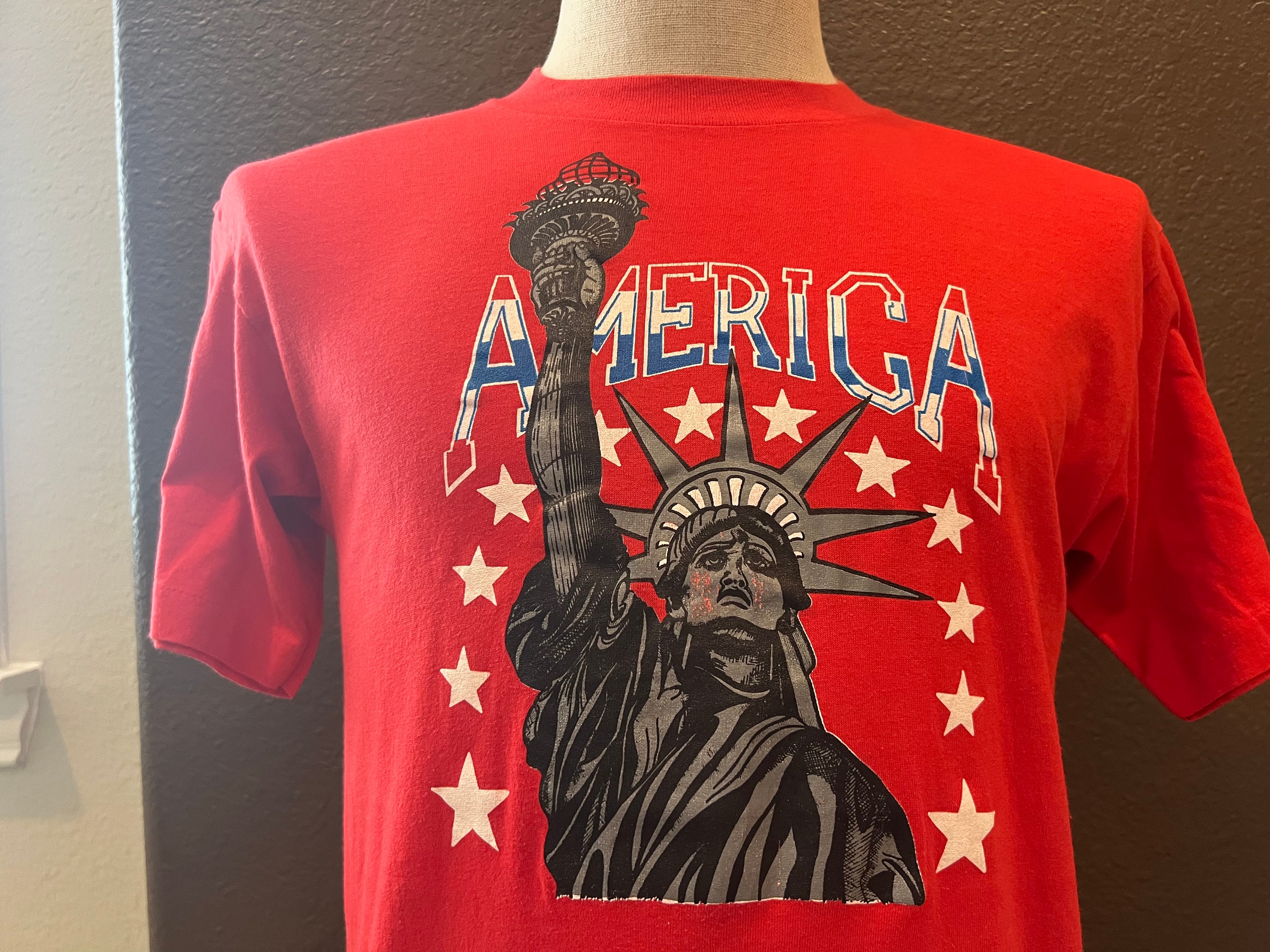 ヴィンテージ 80年代 アメリカ 自由の女神像 赤 Tシャツ サイズ L