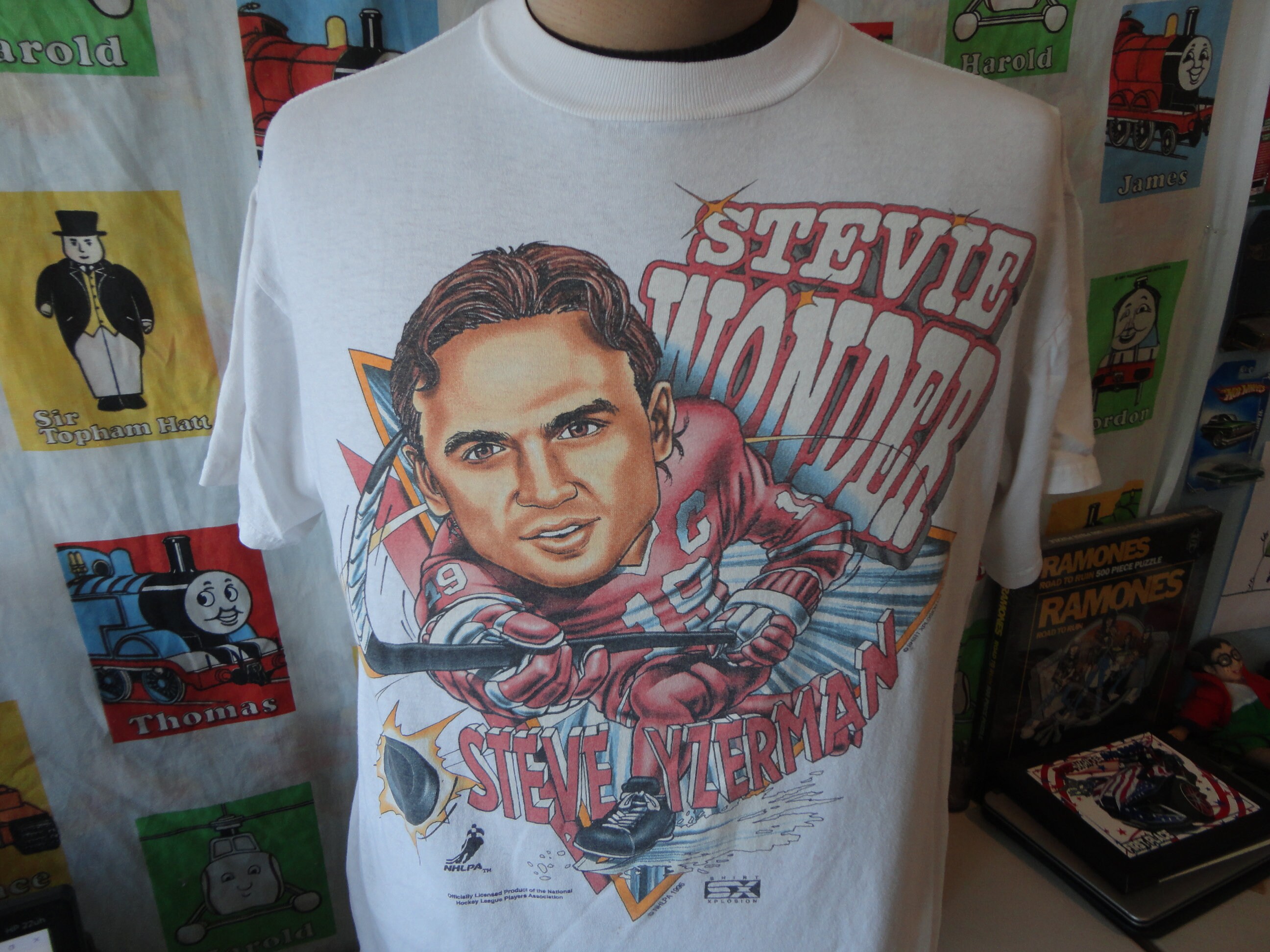 Vintage 90's Detroit Red Wings Steve Yzerman Caricature NHL Hockey