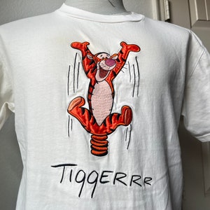 Vintage 90&#39;s Disney Winnie The Pooh Tigger White T-Shirt Size M