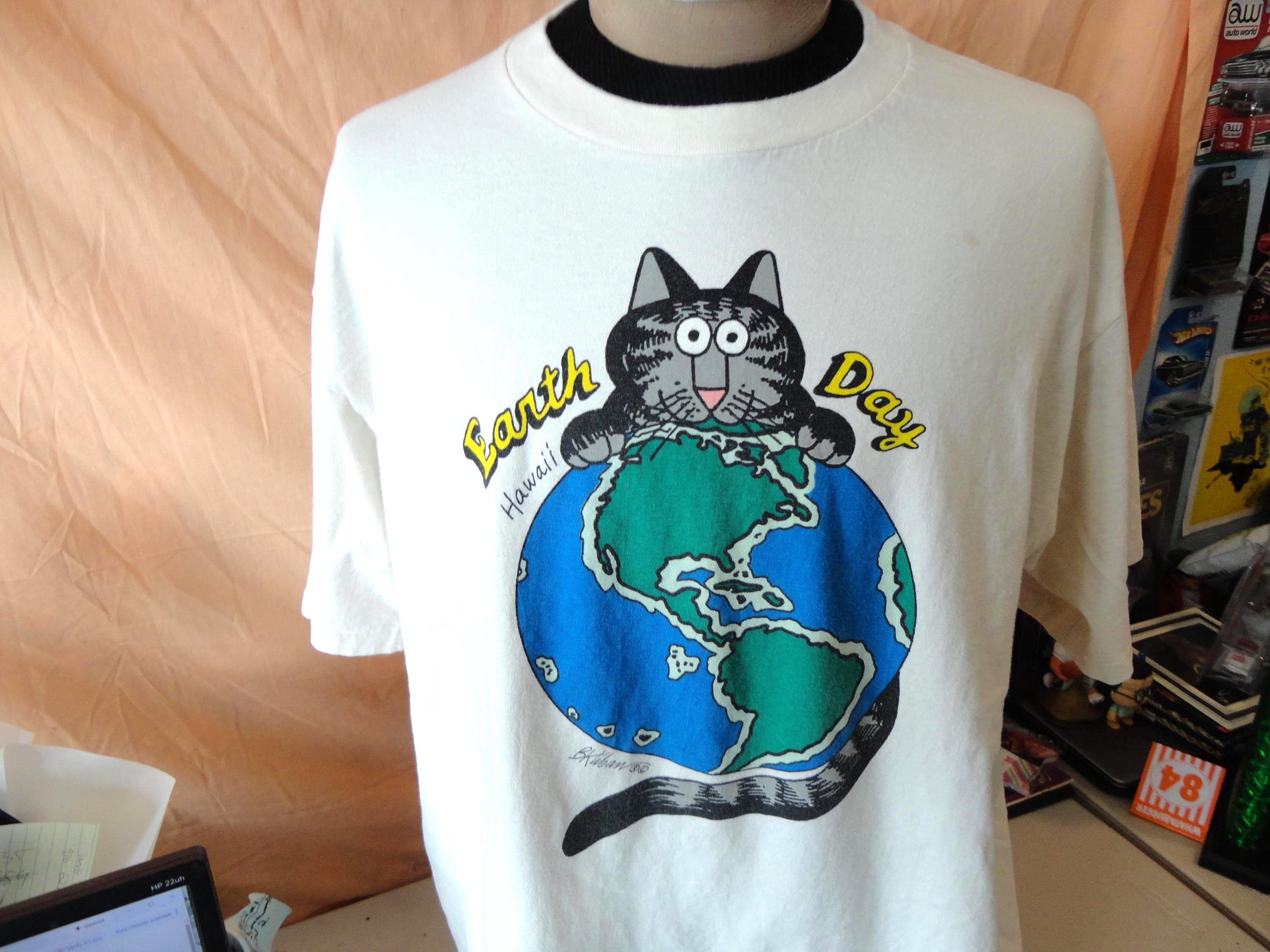 カイリー　60s Vintage  Vintage 90's B Kliban Earth Day Hawaii Kilban Cat T Shirt Size 2XL