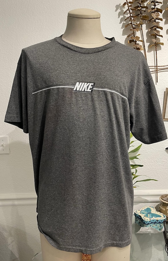 Vintage 2000's Nike Grey Y2K T-shirt Size XL - Etsy