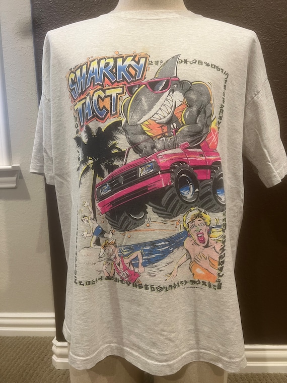 Vintage 90's Sharky Tact Beach Shark Grey T Shirt… - image 2