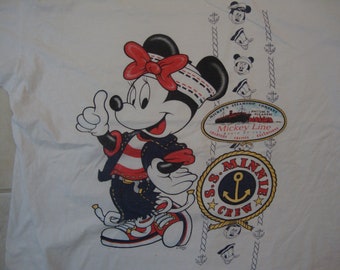 Vintage 90's Walt Disney Minnie Mouse Mickey's Steamship Company T Shirt Size M