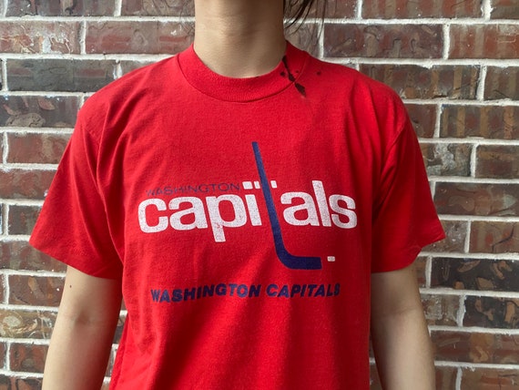 vintage washington capitals sweatshirt