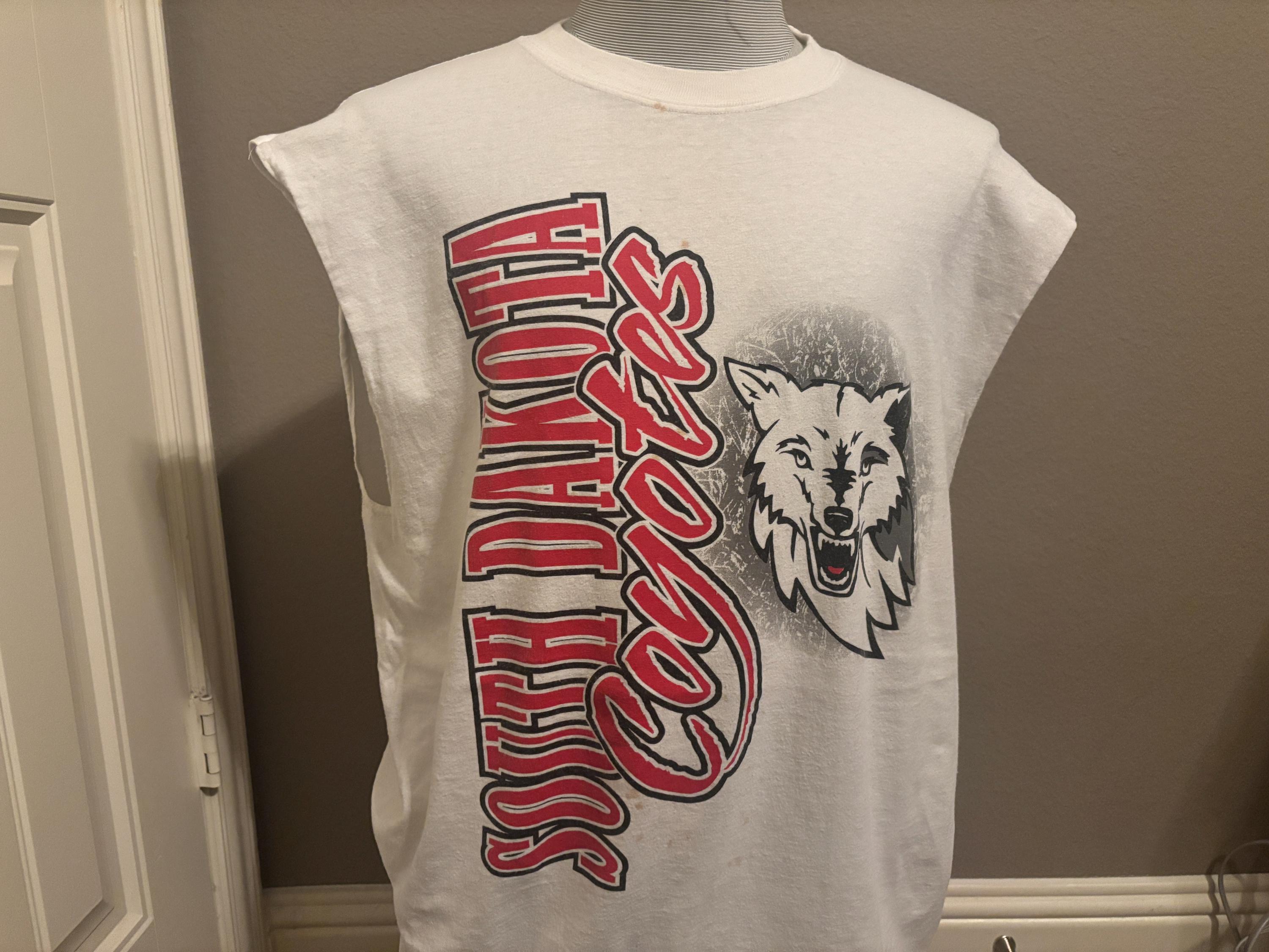 90s サウスダコタ大学 South Dakota タンクトップ Vintage 90's South Dakota Coyotes Sleeve-less T-shirt XL - Etsy