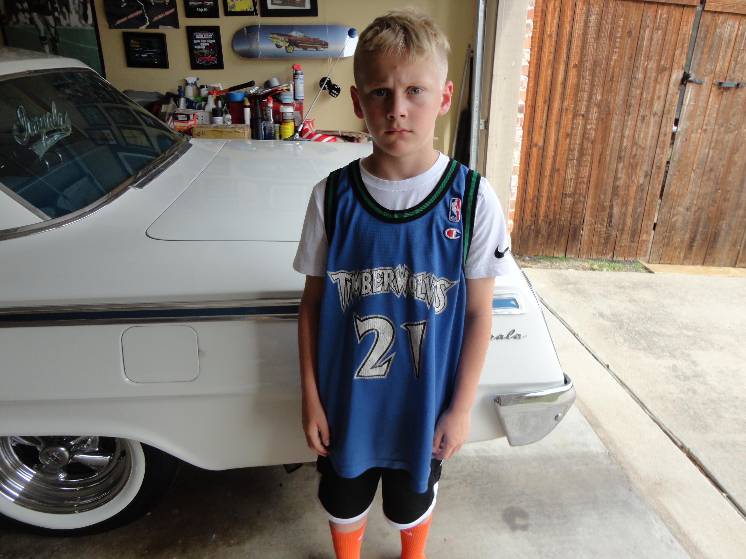 Vintage 90's Minnesota Timberwolves Kevin Garnett Champion Jersey