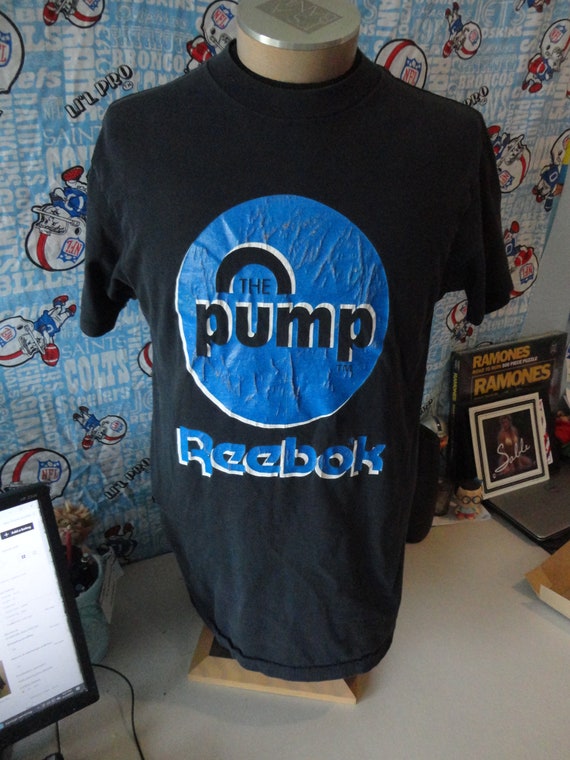 Vintage 90’s REEBOK Pump sport Black T Shirt Fits… - image 2