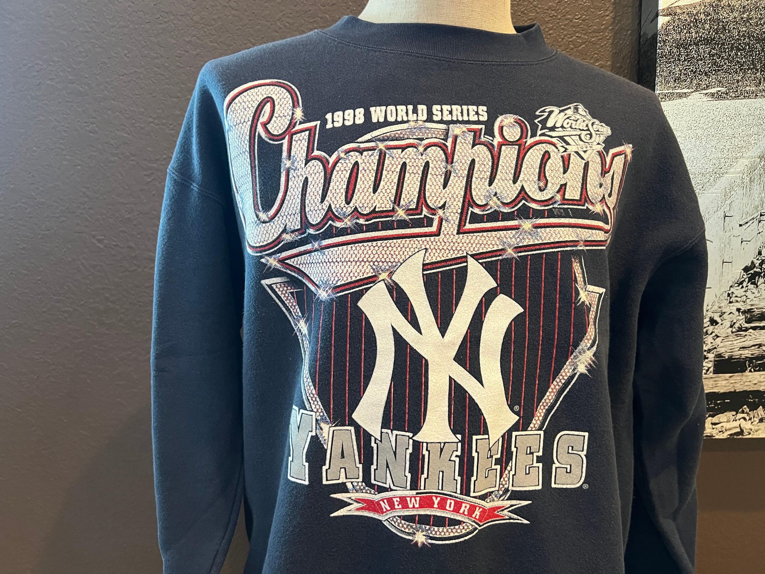 1998 New York Yankees World Series Champs Cartoon Crewneck Sweatshirt Size XL – Rare VNTG