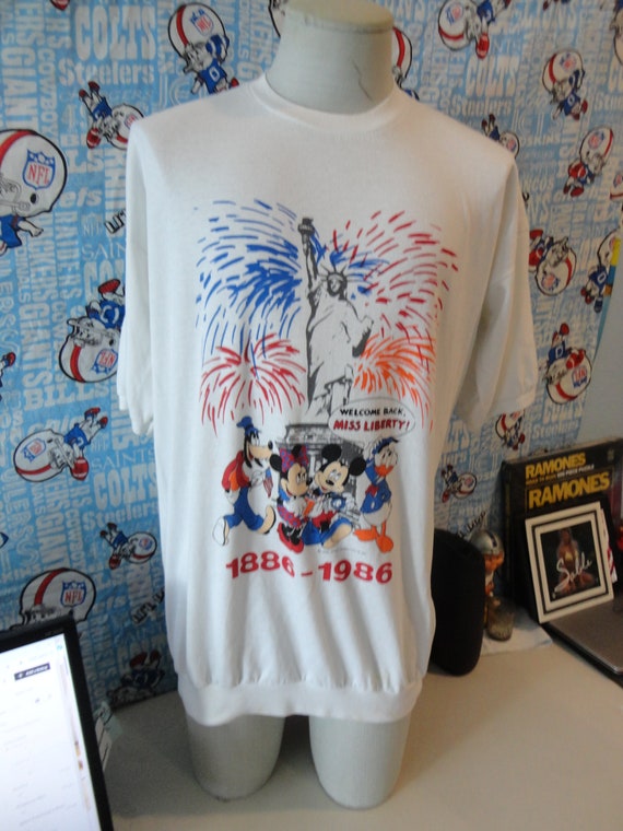 Vintage 1986 Vintage Disney T-Shirt Statue of Lib… - image 2