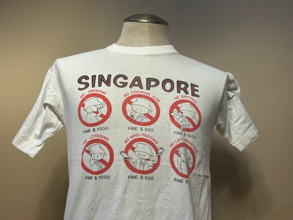Vintage 90's Singapore No Smoking T Shirt Size M - image 1