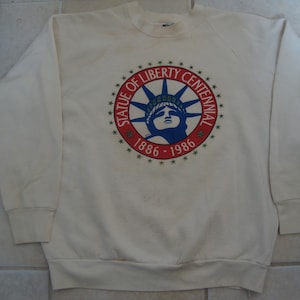 Vintage 80&#39;s Statue Of Liberty Centennial 100 Year Celebration 1986 Crewneck Sweatshirt Size L