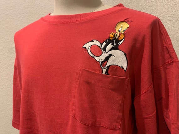 Looney Tunes Shirt, Red, Size Small - Gem