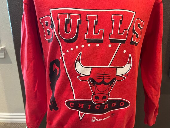 vintage 90s chicago bulls sweatshirt