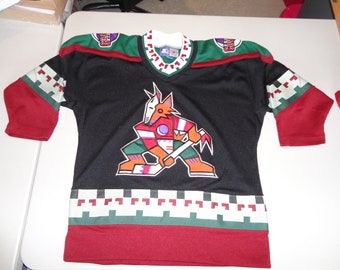 Vintage CCM Phoenix Coyotes NHL Jersey 🧩 ABOUT THE - Depop
