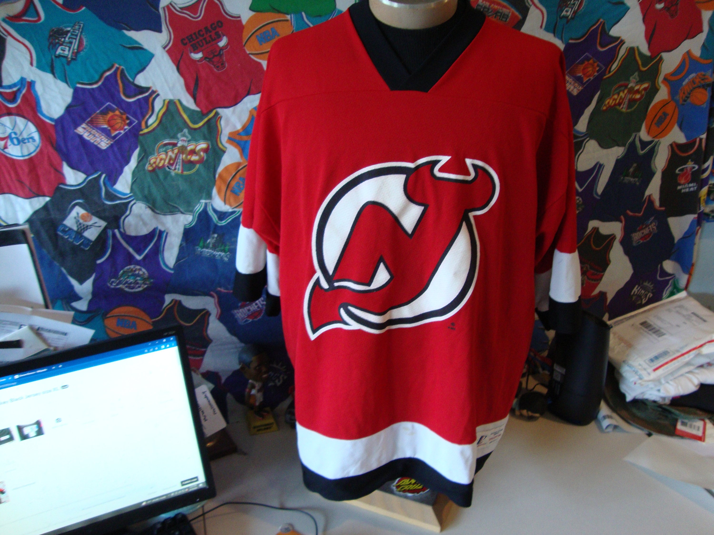 NHL New Jersey Devils Vintage Snow Wash Red Pullover Hoodie