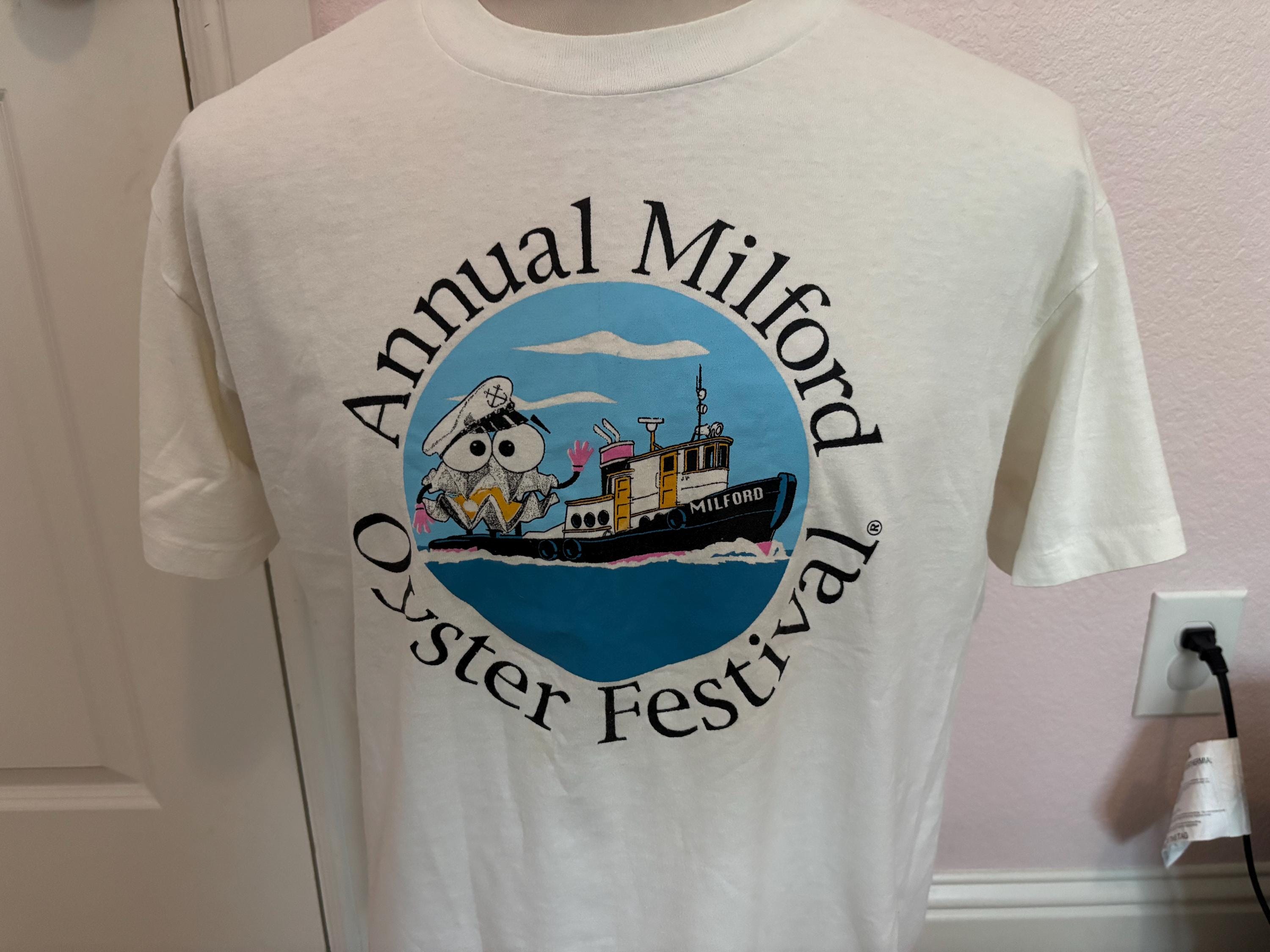 Vintage 90's Annual Milford Oyster Festival Boat White T Shirt