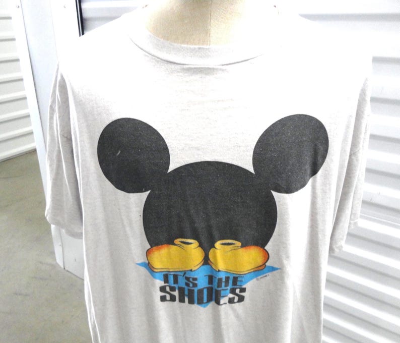 Vintage 90's Mickey Mouse It's The Shoes Gray T Shirt Size 2XL image 1