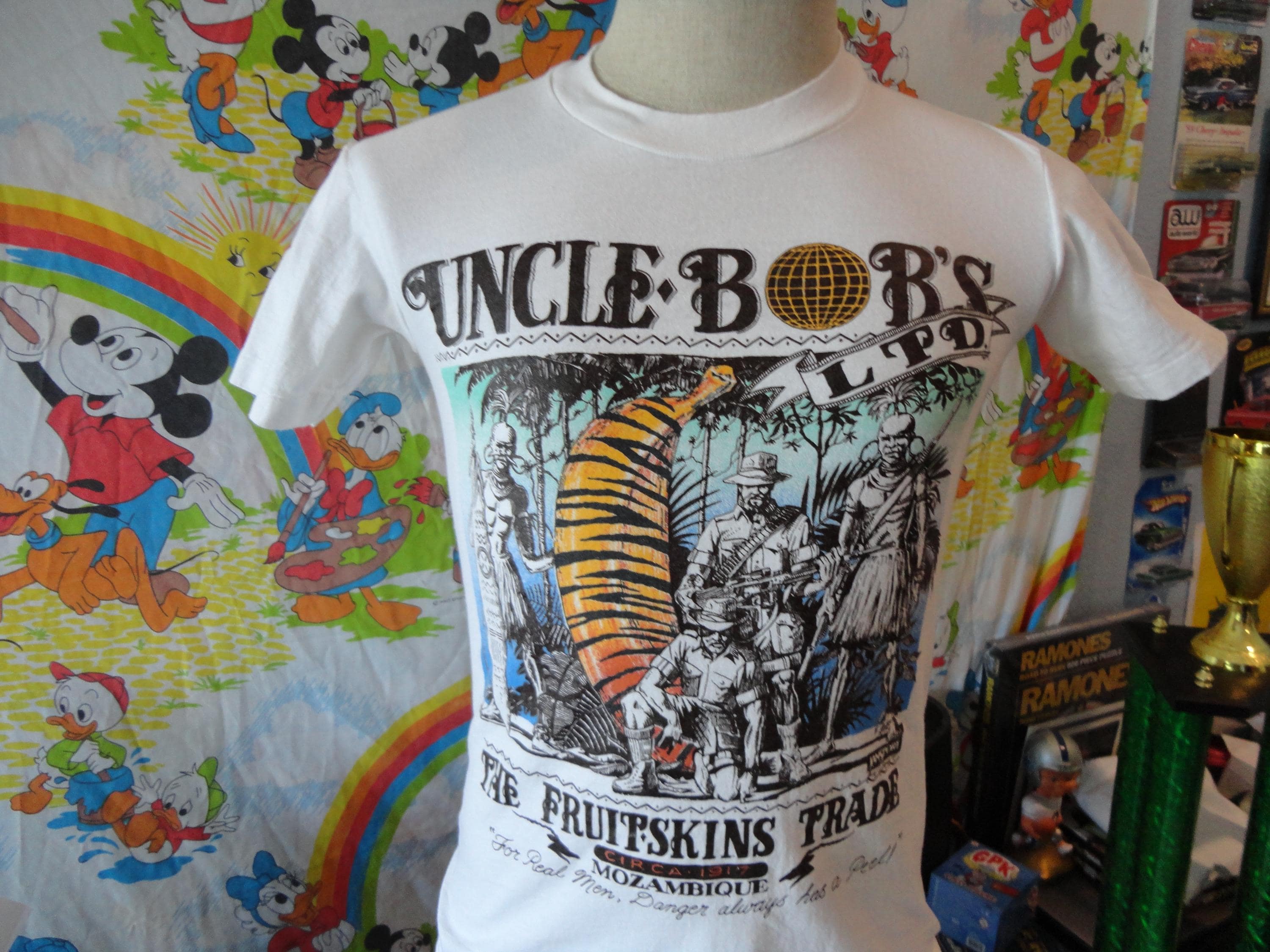 Vintage 80s Jansport Uncle Bob's Ltd the Fruitskins Trade T-shirt