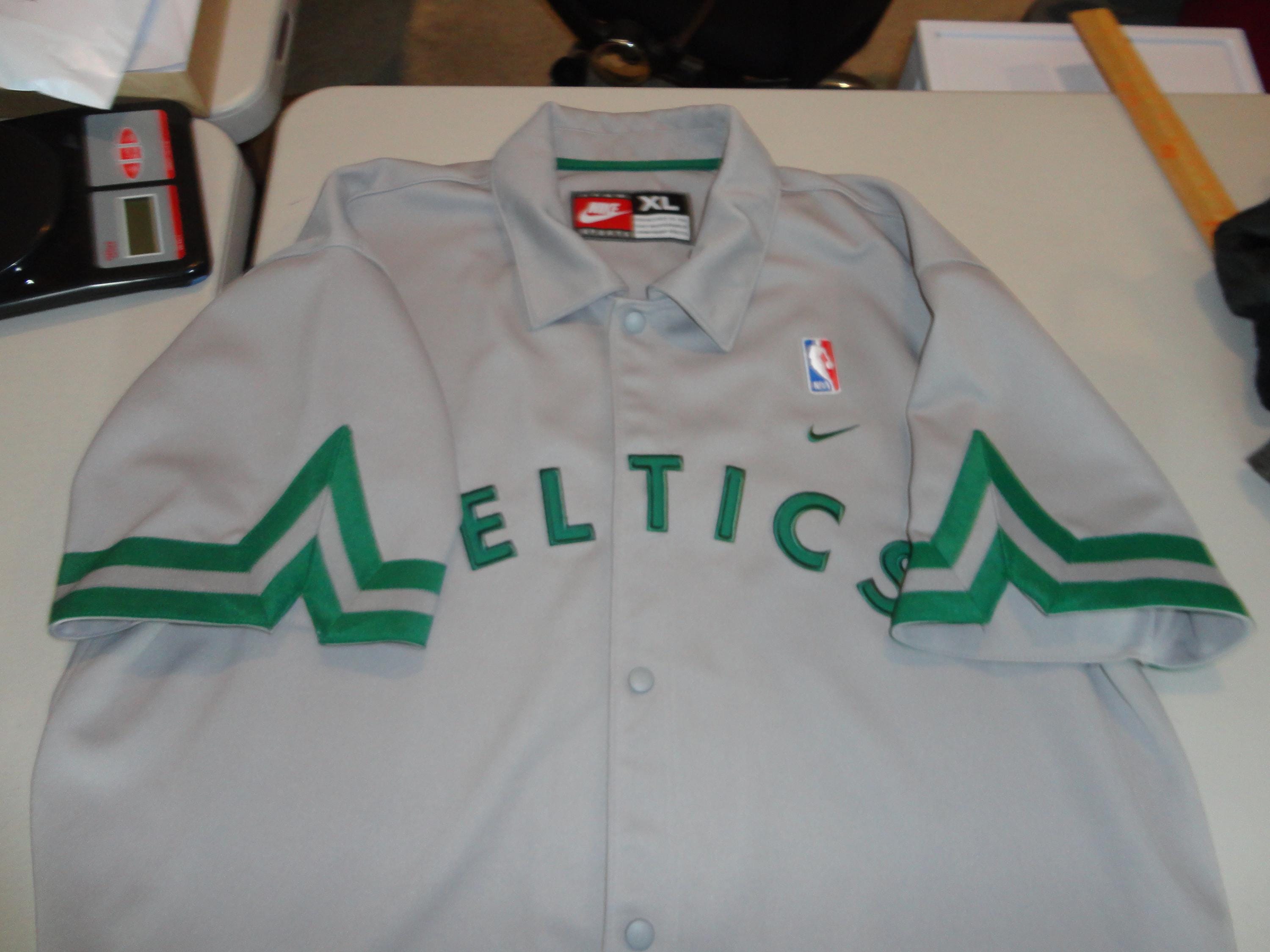 【NIKE】Boston Celtics warm up シューティングシャツ Vintage 90s Boston Celtics Authentic NIKE Home Warm Up
