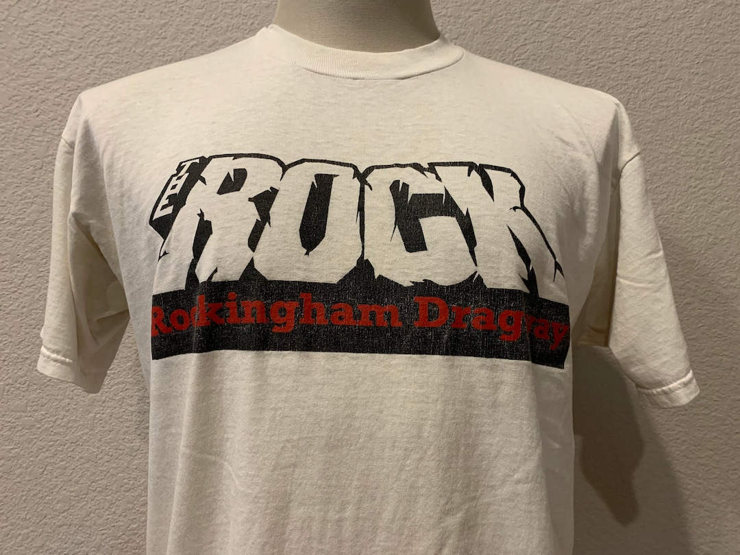 Vintage 90's the Rock Rockingham Dragway White Graphic T-shirt Size M ...
