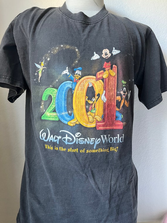 Vintage 2001 Walt Disney World Black T-Shirt Size… - image 2