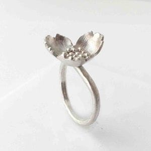 Flower silver ring, sterling engagement statement floral ring, bridesmaid gift, wedding jewelry, wedding flower, matte finish silver ring