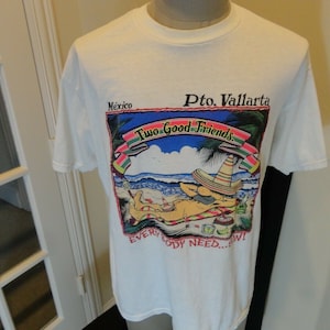 Vtg 80&#39;s White Comic Pto Vallarta Two Good Friends 50-50 T-shirt Fits Adult XL