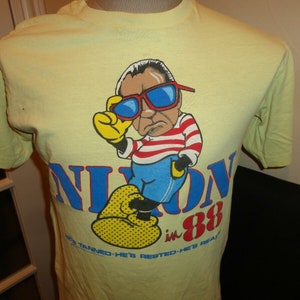Vtg 1988 Richard Nixon Tan Ready Republican Political Cartoon Tshirt RARE Size M