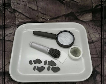 Detective cake decoration made of fondant, magnifying glass as fondant decoration, footprint cake decoration, cake decor, cake decoration, cake topper, cake design, themed cakes