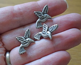 Flying Bird Metal Buttons Pack of 3 - Antique Silver Finish - 15mm - Shank