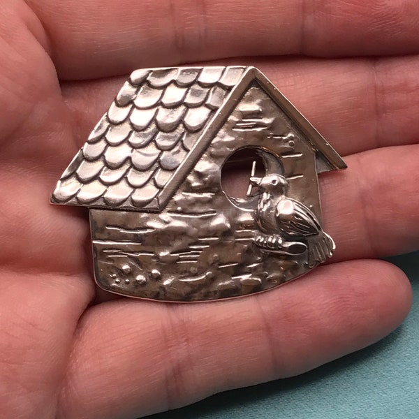 GFMW Great Falls Metal Works Brooch Sterling Silver Bird Lover Pin 1993 Bird House with Mother Bird and Worm Heavy 3D Brooch Vintage
