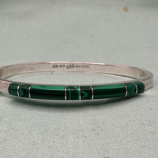 Taxco Sterling Silver and Malachite Inlay Hinged Bangle Bracelet TF-83 Mexico 925