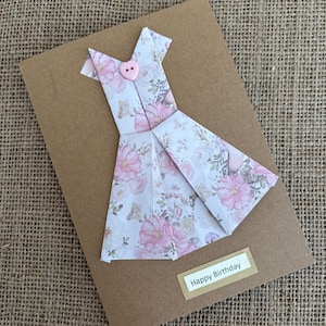 Carte d’anniversaire de robe vintage faite à la main