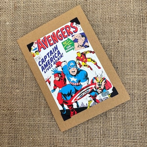 Biglietto d'auguri fatto a mano per compleanno - Marvel Comics - Avengers - Capitan America colpisce ancora