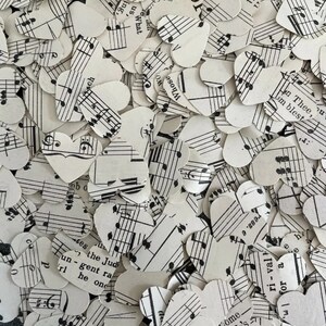Spartiti musicali vintage con coriandoli a forma di cuore - 250 pezzi