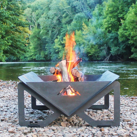 CE Cerificate Wood Burning Outdoor Cooking Steel Brasero BBQ