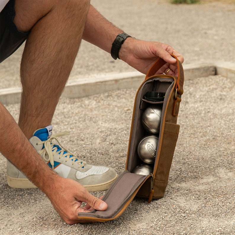 Sacoche de pétanque à personnalise JACK, sacoche à boules personnalisable Gravure sur cuir image 3