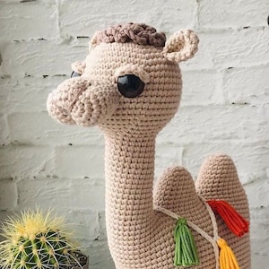 Knitted camel hotsell