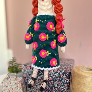 Crochet doll Teacher Miss Gladis Doll Customizable Knitted Toy, Perfect Educational Gift for Children, Artisan Soft Yarn Collectible image 4